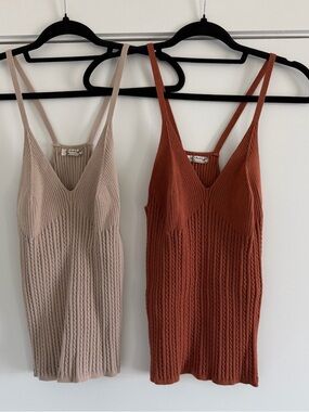 EUC 2 Free People Ribbed V-Neck Cami — Beige & Rust size M